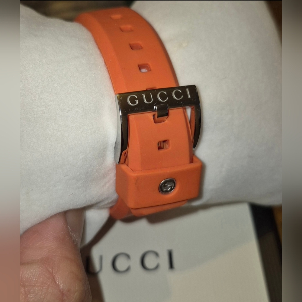 Authentic Preloved Gucci Snyc - Picture 3 of 13